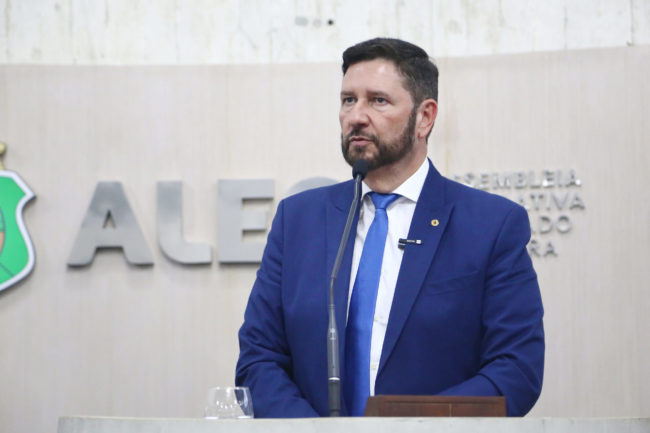 Assembleia Legislativa celebra 190 anos com selo e carimbo dos Correios