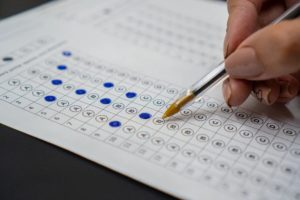 Ceará abre vagas em concursos públicos com salários de até R$ 24,8 mil