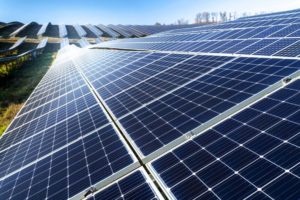 Setor elétrico alerta para impactos da expansão da energia solar no Brasil