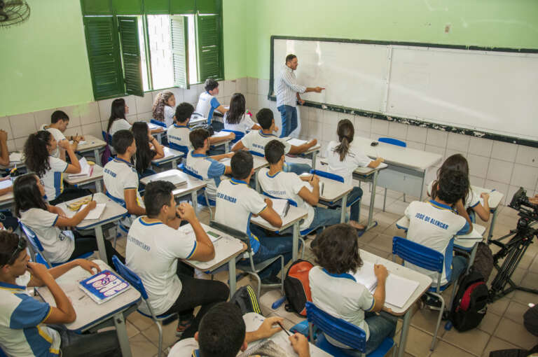 Busca Ativa Escolar reintegra quase 25 mil alunos ao ensino no Ceará