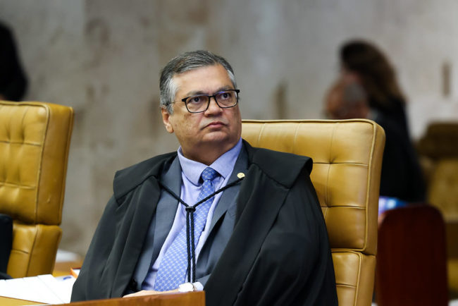 Lei que flexibiliza uso de agrotóxicos no Ceará é alvo de veto parcial no STF