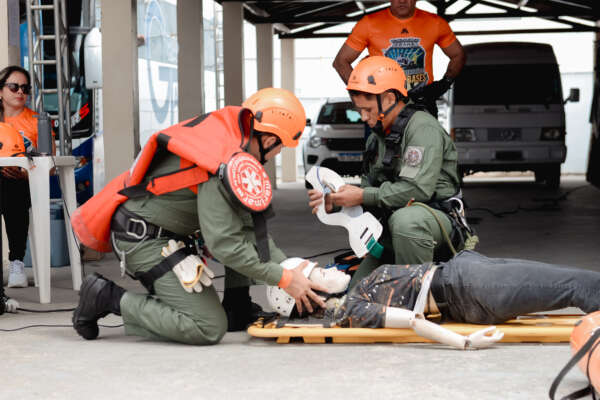 Competição reúne operadores da Ciopaer e testa habilidades em salvamento e tiro