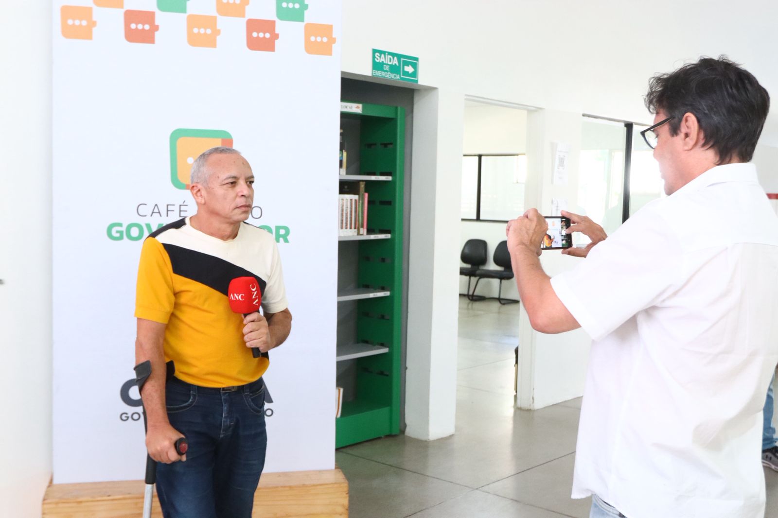 Cleumio Pinto, jornalista da REDE, relata sua experiência de atendimento nos equipamentos de Saúde do Sertão Central - (Foto: