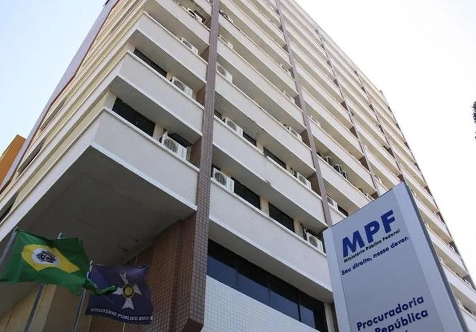 Grupo acusado de propina em terrenos de marinha terá processo aberto no Ceará