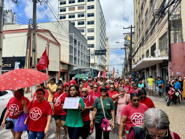 Manifestação em Fortaleza pede ampliação da frota e Tarifa Zero no transporte público
