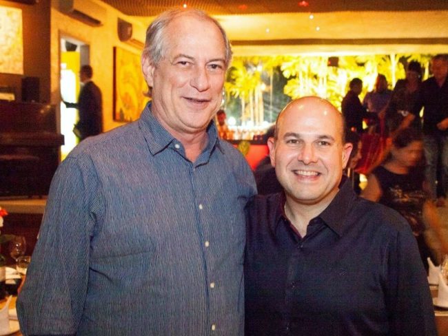 Roberto Cláudio se filia ao União Brasil e assume comando em Fortaleza