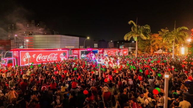 Caravana de Natal da Solar Coca-Cola percorre Fortaleza e Região Metropolitana