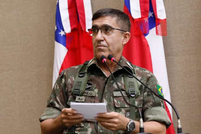 STF inicia julgamento de militares com general cearense entre os réus
