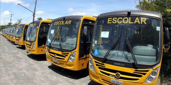 O transporte escolar de General Sampaio apresentava várias deficiências. Contando, inclusive, com motoristas sem curso de capacitação - (Foto: Reprodução)