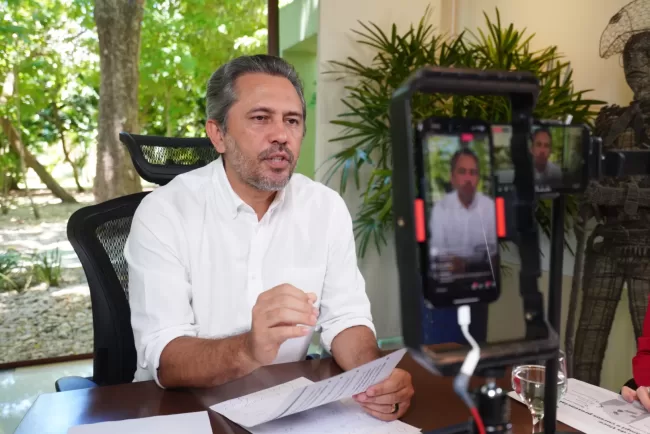 Figuras como Elmano de Freitas e Camilo Santana sempre delcararam apoio aberto ao nome do desembargador Teodoro Silva Santos. (Foto: Reprodução/ Redes Sociais )