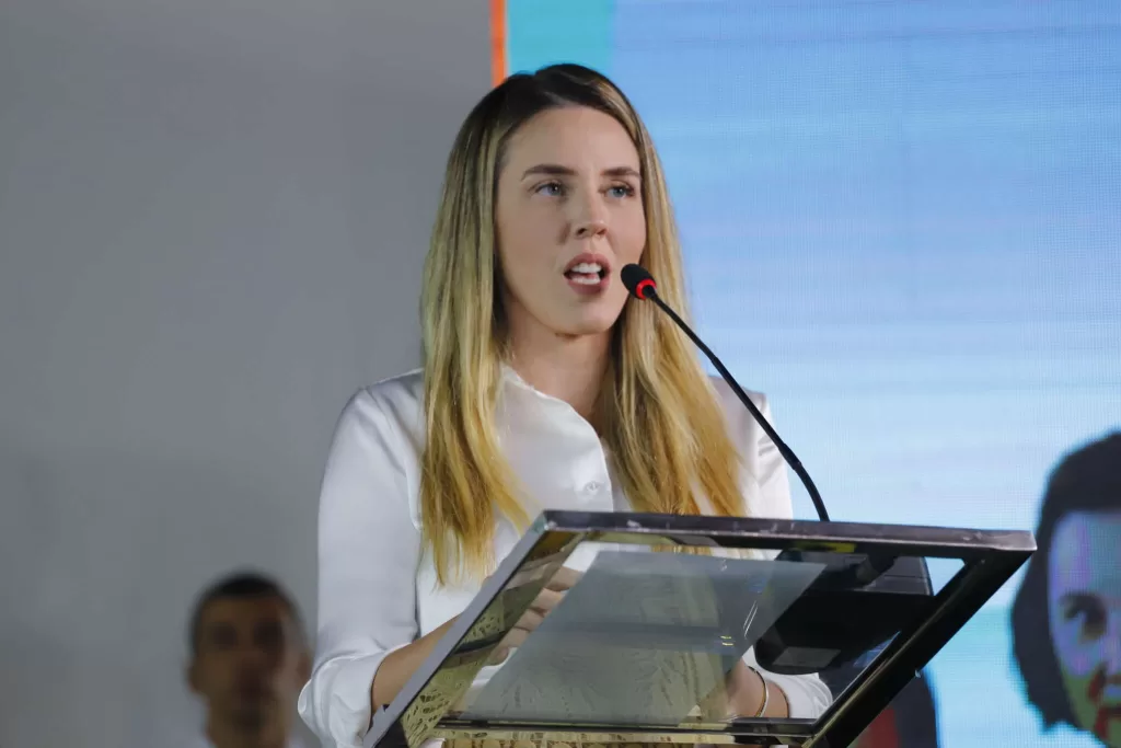 De acordo com a vice-governadora Jade Romero, serão debatidos três eixos fundamentais para o avanço das políticas para mulheres - ( Foto: HELENE SANTOS)