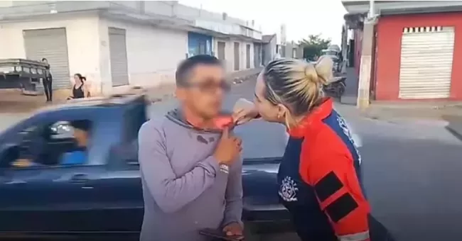 O uso de cerol é proibido por lei no Ceará. Só neste ano, dois condutores foram vítimas da substância cortante. (Foto: Reprodução/WhatsApp)