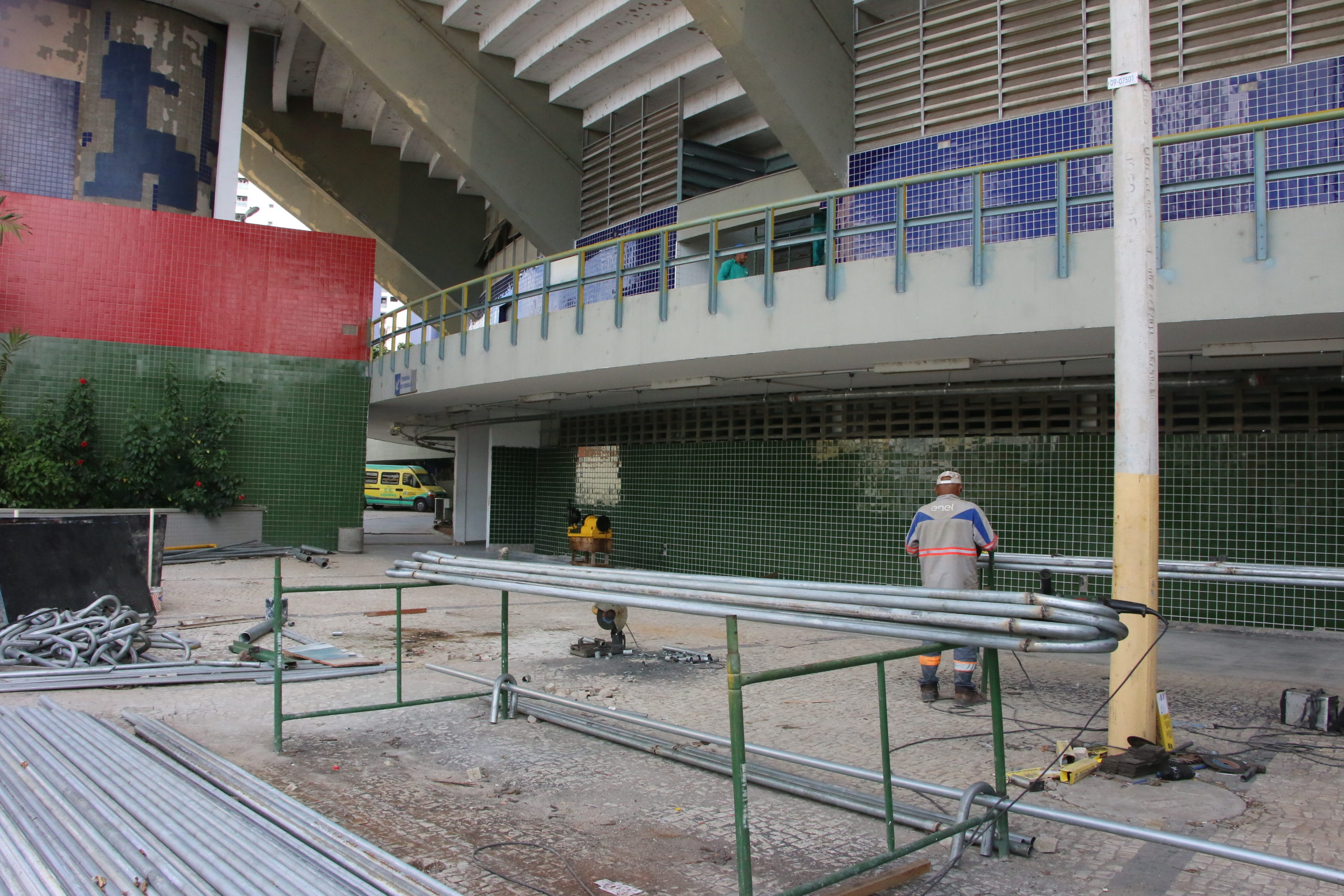 Palco de grandes eventos políticos, culturais e esportivos, como se encontra o Ginásio Paulo Sarasate, em Fortaleza? - (Foto: Kiko Silva)
