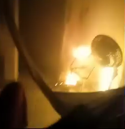 Apesar do susto e dos momentos de pânico, o incêndio pode ser controlado pelas ações dos próprios membros da família - (Foto: Reprodução)