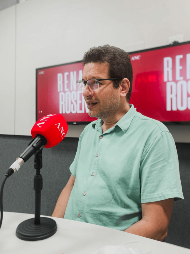 Neste processo de candidatura própria, o deputado estadual Renato Roseno deve ser peça fundamental para as pretensões do partido - (Foto : REDE ANC)