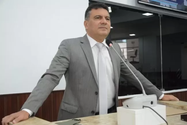 Em nível nacional, a iniciativa de outro parlamentar visa proibir a divulgação de empresa de apostas por parte de influencers - (Foto: Divulgação/CMFor)