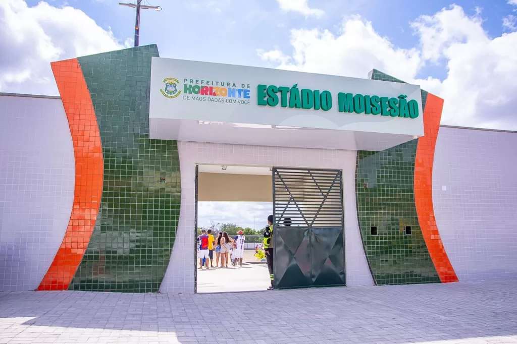Além das areninhas e do Domingão, a população de Horizonte passa a contar com o Moisesão para a prática de futebol e outras atividades - (Foto: Divulgação/ANC)