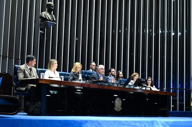 O senador Luís Eduardo Girão reafirmou sua posição contrária ao aborto e enfatizou sua atuação na defesa de pautas que priorizem valores (Foto: Roque Sá/Agência Senado)