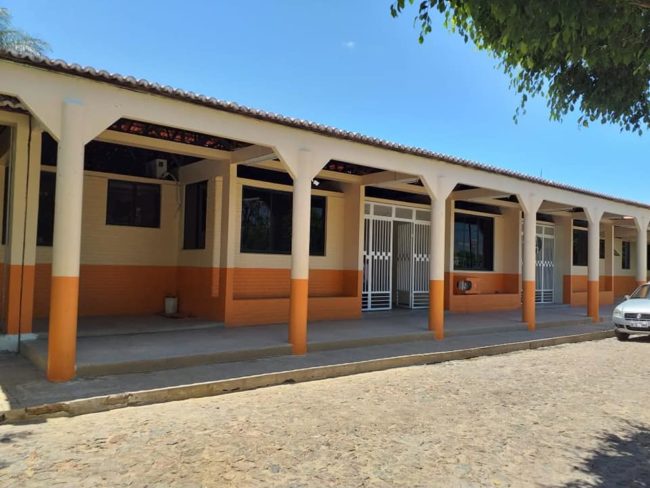 O Hospital Regional de Icó, no Centro-Sul, atende a todos os moradores dos municípios da região do Vale do Salgado - (Foto: Reprodução/Facebook)