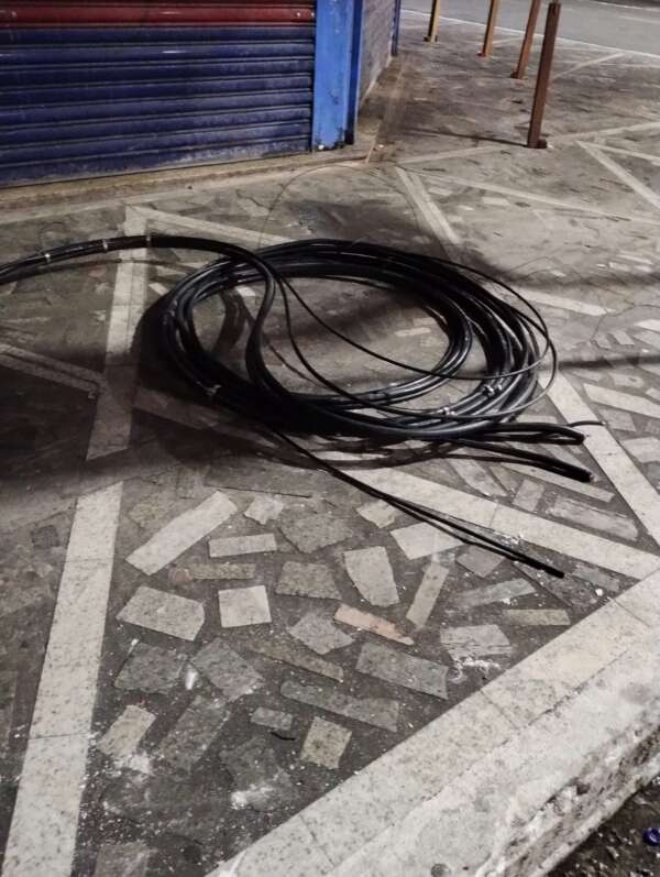 De acordo com informações da Prefeitura de Fortaleza, foram necessários R$ 2,7 para realizar a reposição dos fios roubados - (Foto: Divulgação/Policia Civil)