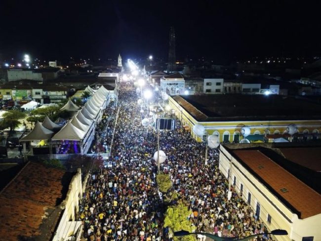 O município de Aracati deve superar a ocupação da rede hoteleira de 2023, que beirou os 95% no período carnavalesco - (Foto: Prefeitura de Aracati)