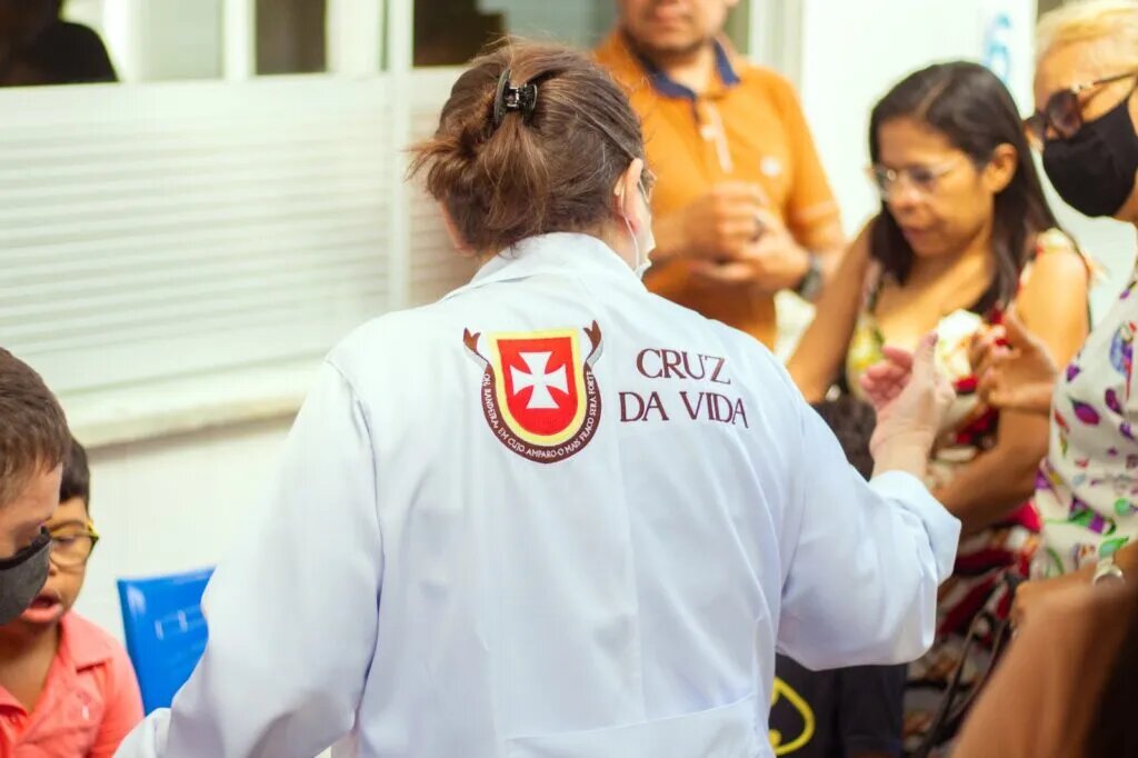 Instituição Católica Cruz da Vida promove atendimentos médicos gratuitos em Redenção