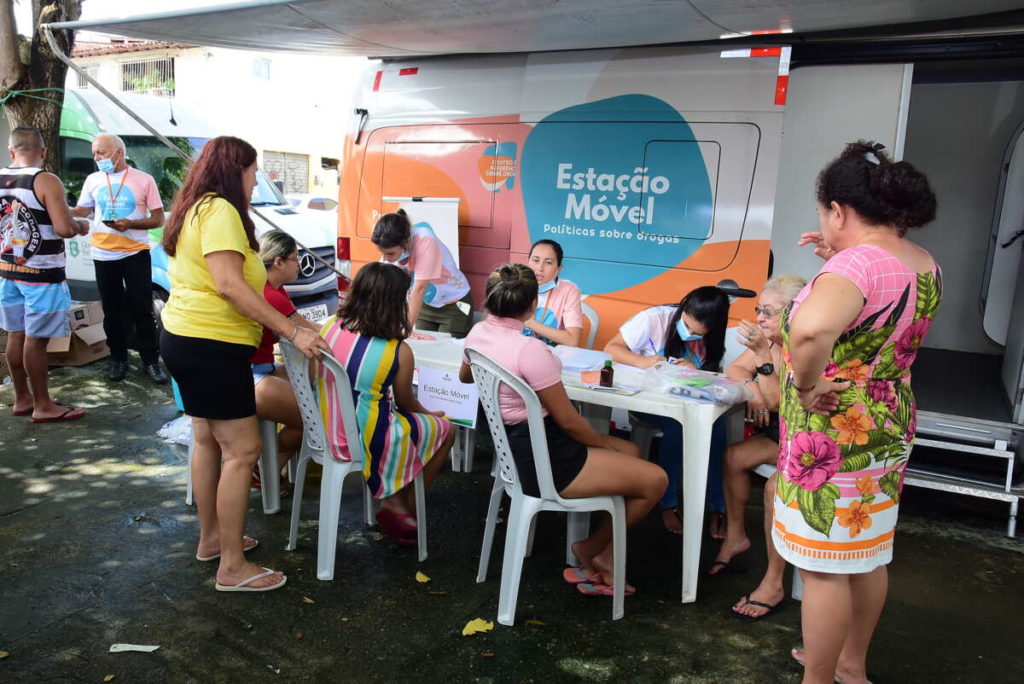 Centro de Referência sobre Drogas promove ação especial em celebração ao mês da mulher