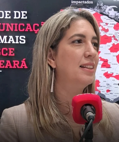 Em entrevista à REDE ANC, a deputada Larissa Gaspar avaliou aquilo que ela considera avanços de Fortaleza na gestão do PT - (Foto: REDE ANC)
