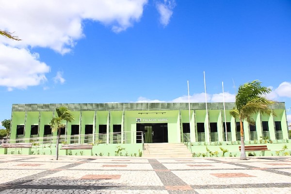 Após se sentirem prejudicados, pacientes em Irauçuba levaram o caso ao Ministério Público do Estado do Ceará - (Foto: Reprodução)