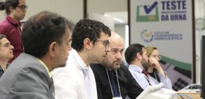 Teste público de segurança da urna eletrônica está em andamento no TSE