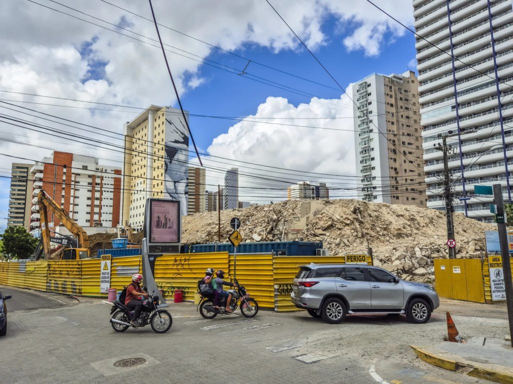 Demolição do Edifício São Pedro é concluída
