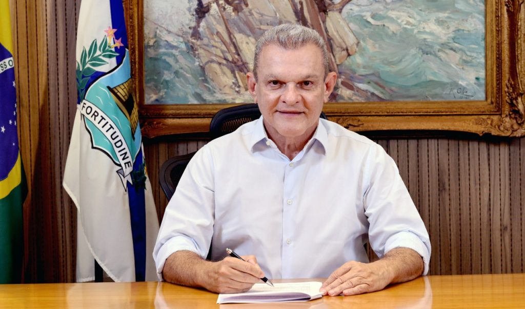 Sarto apresenta balanço de obras e programas sociais em Fortaleza