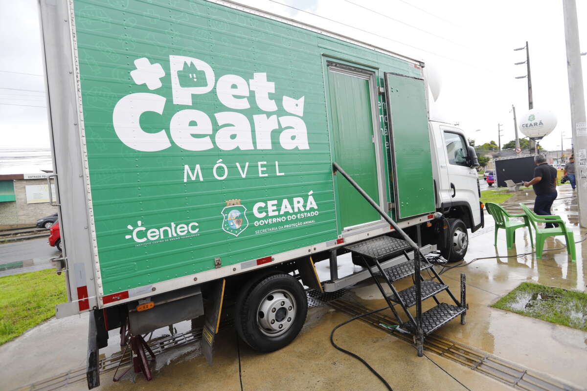 Pet Ceará Móvel oferece vacina antirrábica gratuita 