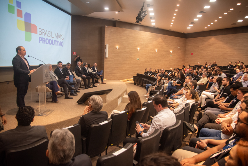 Fiec sedia primeiro evento do Programa Brasil Mais Produtivo