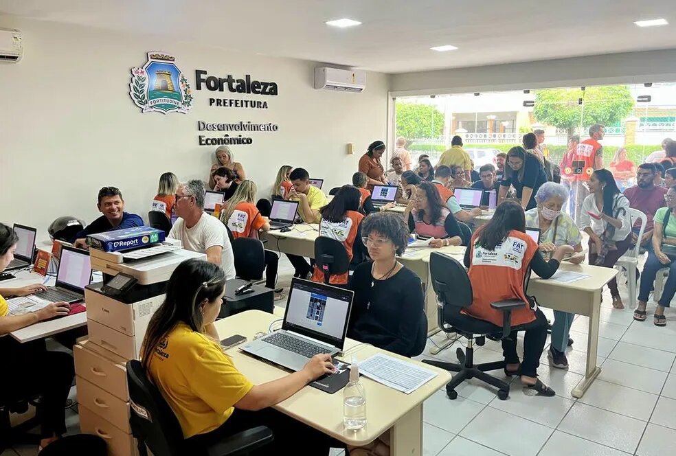 Sine prevê abertura de mais de 8 mil vagas de emprego