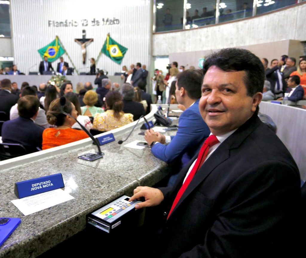 Justiça decide pela manutenção do mandato de Jeová Mota