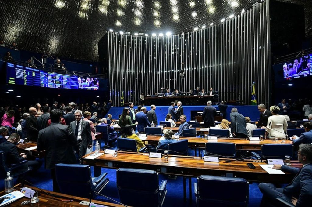 Taxação de compras internacionais é aprovada pelo Senado
