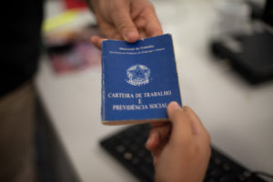 Ceará registra predomínio feminino nas contratações em outubro