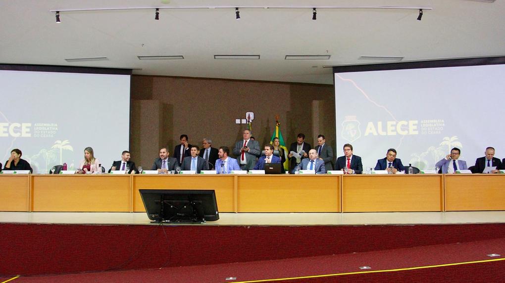 Alece aprova LDO para 2025 com estimativa de R$ 38 bilhões