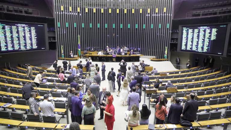 Partidos que cometeram infrações eleitorais poderão ser perdoados