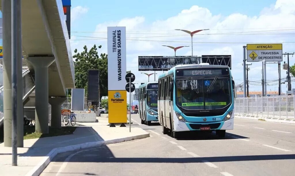 Ônibus da frota de Fortaleza reduzem emissão de gases poluentes