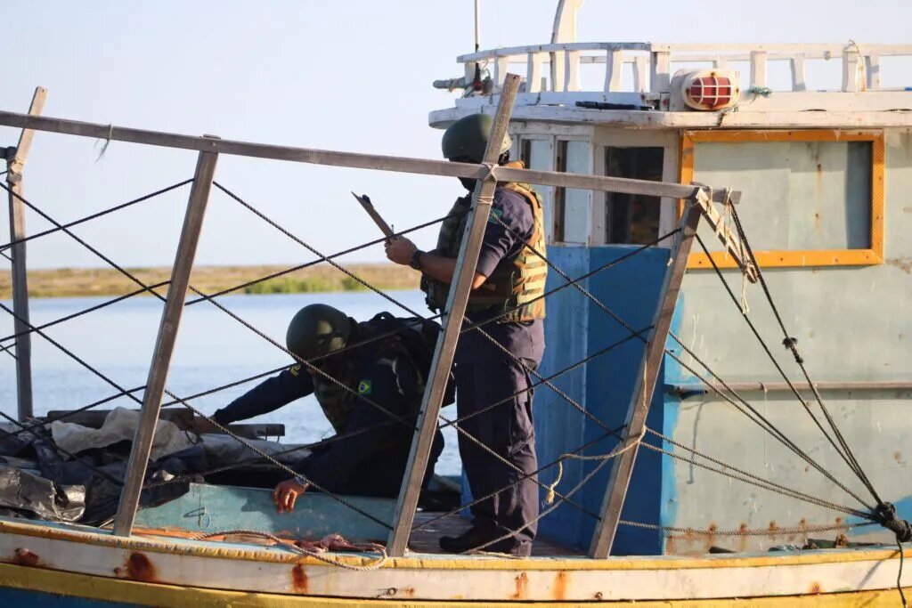 Equipamentos de pesca ilegal são apreendidos no Ceará