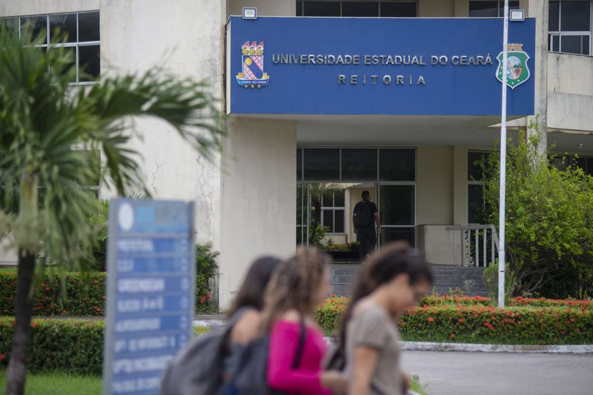 Estudantes já podem solicitar isenção no vestibular da Uece