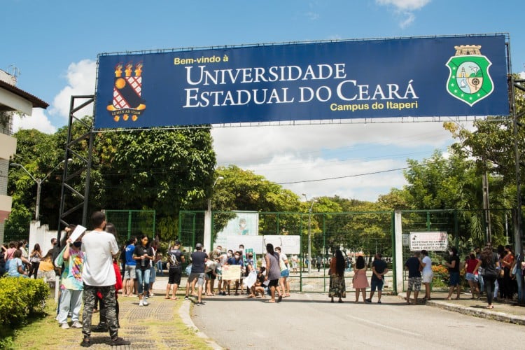 Estudantes já podem solicitar isenção no vestibular da Uece