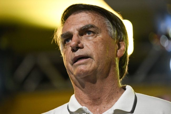 Maioria do STF mantém tornozeleira e veto a redes sociais para Bolsonaro