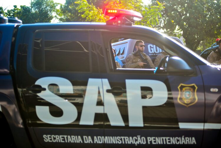 Detentos são recapturados após fuga de presídio 