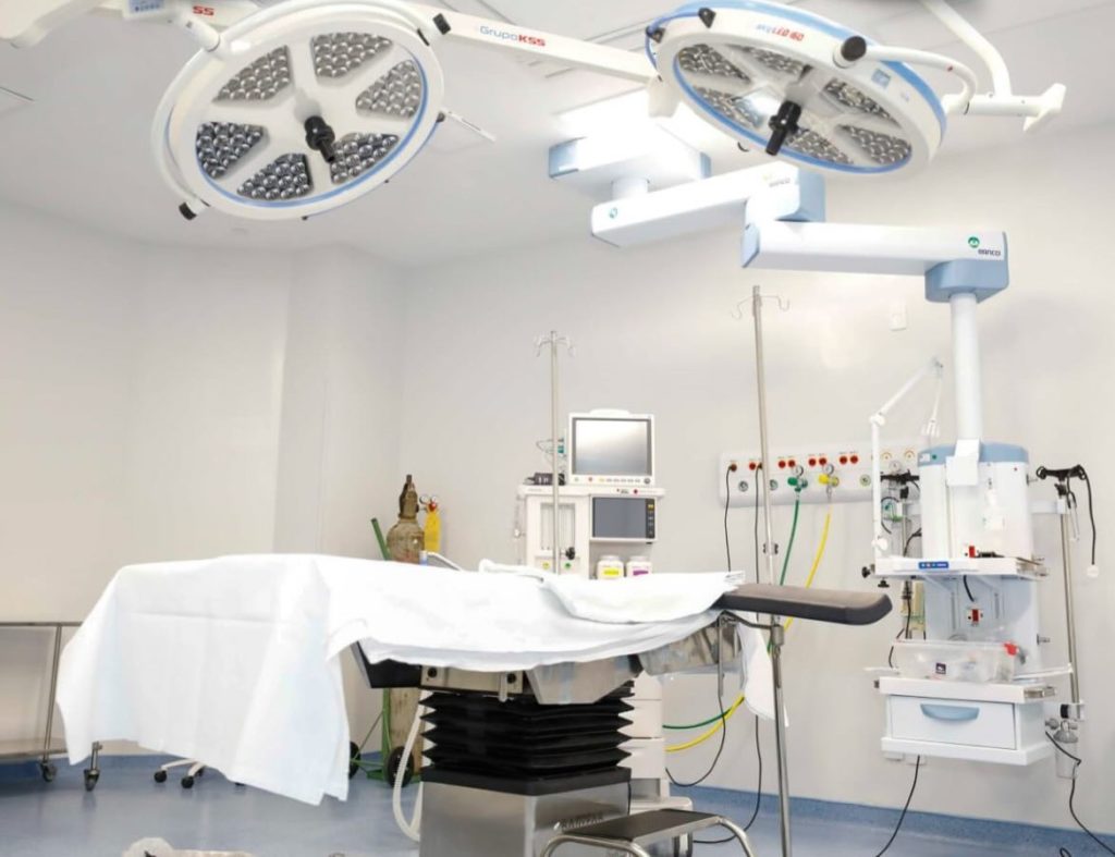 Hospital Vale do Jaguaribe recebe mais leitos de UTI e sala cirúrgica