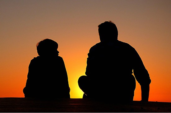 Quase metade dos meninos nordestinos não têm certeza do amor paterno