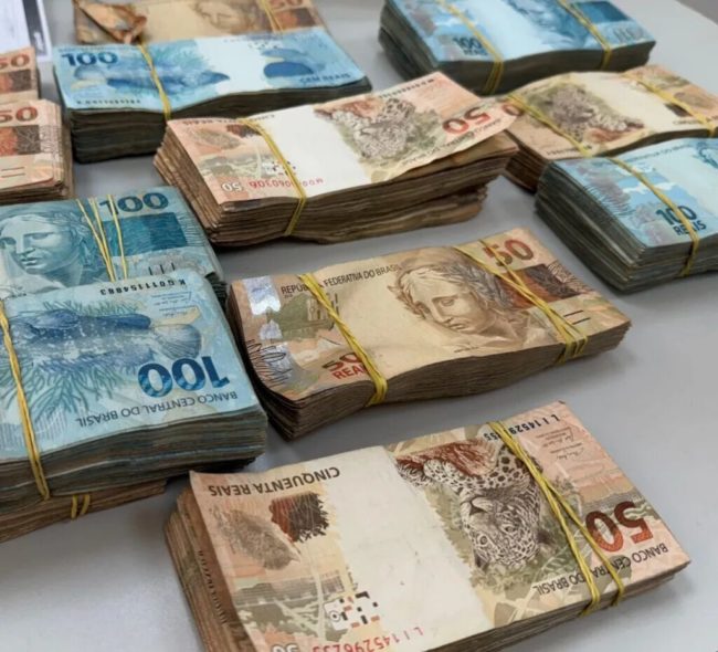 PF prende ex-secretário de Paracuru e apreende R$ 150 mil em operação