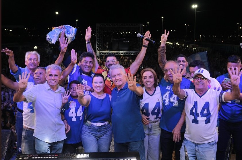 Oscar Rodrigues celebra vitória com carreata e shows em Sobral